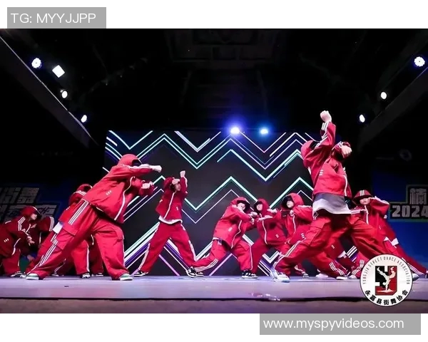 武汉街舞队与上海街舞队赛后战术分析与精彩瞬间回顾 武汉街舞队与上海街舞队赛后战术分析与精彩瞬间回顾