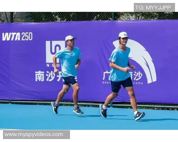 广州网球队的团队协作之道:如何在比赛中实现默契与胜利 广州网球队的团队协作之道:如何在比赛中实现默契与胜利