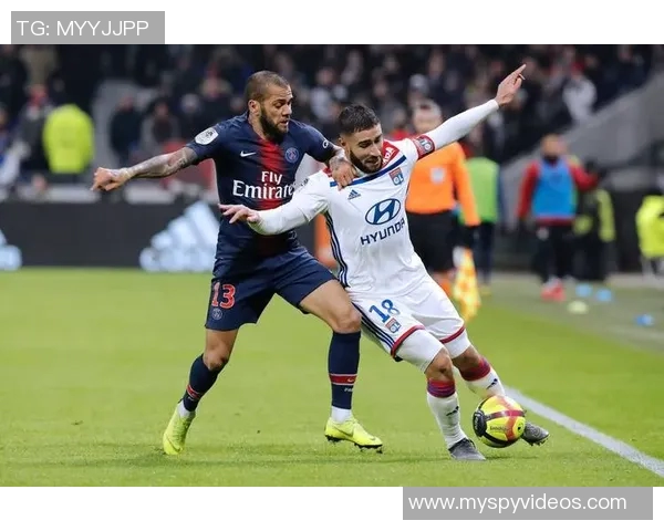 尼斯与弗雷瑞斯的精彩对决揭示了法甲联赛的激烈竞争与球队实力的较量