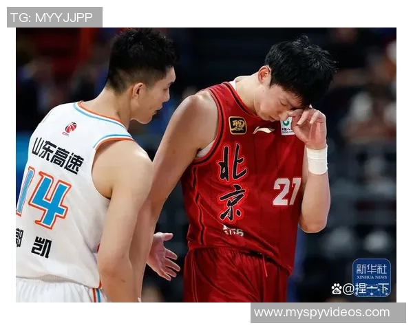 2017年CBA季后赛北京队与山东队精彩对决回顾与分析