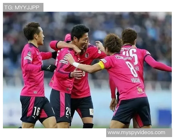 川崎前锋与大阪钢的激烈对决展现足球魅力与战术智慧的巅峰较量