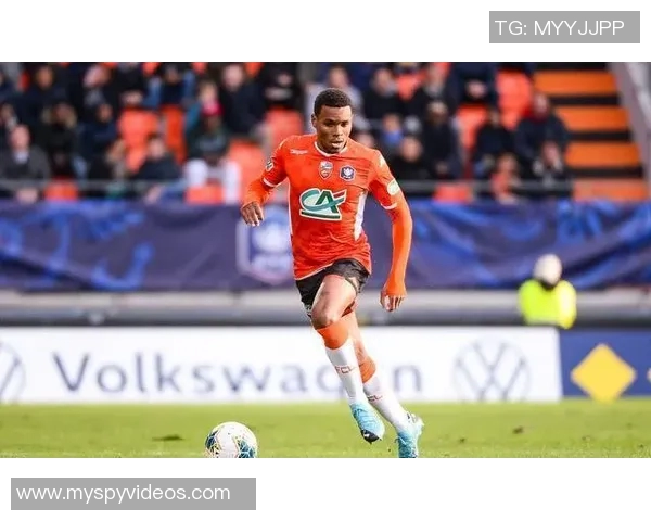 布雷斯特与亚眠的精彩对决分析及赛季前景展望