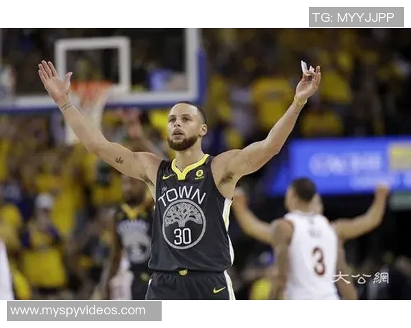 库里三分大赛决赛狂砍20球创历史新纪录引发全场热烈欢呼