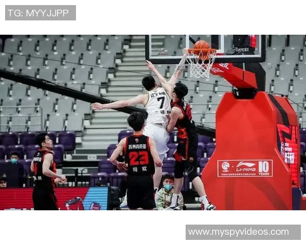 张镇麟:从青涩少年到篮球场上的璀璨明星之路 张镇麟:从青涩少年到篮球场上的璀璨明星之路