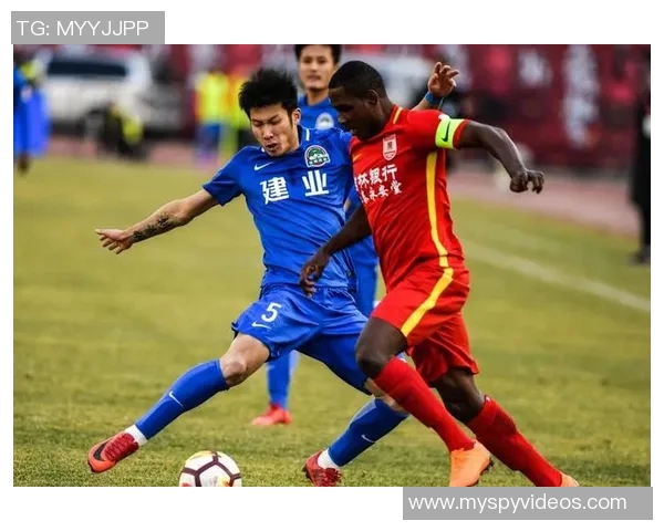 建业与国安激战正酣最终结果揭晓引发球迷热议 建业与国安激战正酣最终结果揭晓引发球迷热议