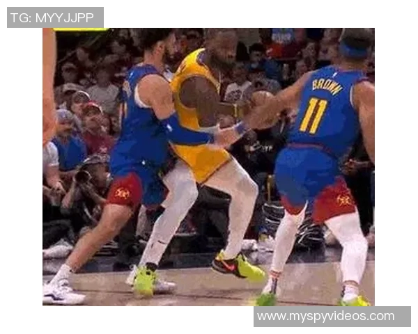 湖人对决热火精彩直播网全程跟踪赛事动态与分析 湖人对决热火精彩直播网全程跟踪赛事动态与分析