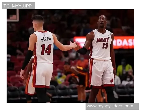 热火队与步行者队激战28轮精彩对决全场回顾与精彩瞬间分析