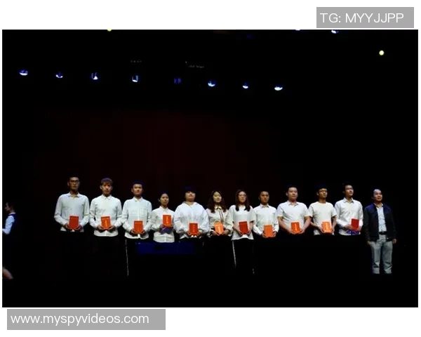 张帆：在新时代浪潮中勇敢追梦的青年榜样与奋斗故事