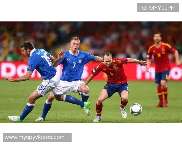 意大利与德国2012年欧洲杯经典对决精彩录像回顾与分析 意大利与德国2012年欧洲杯经典对决精彩录像回顾与分析