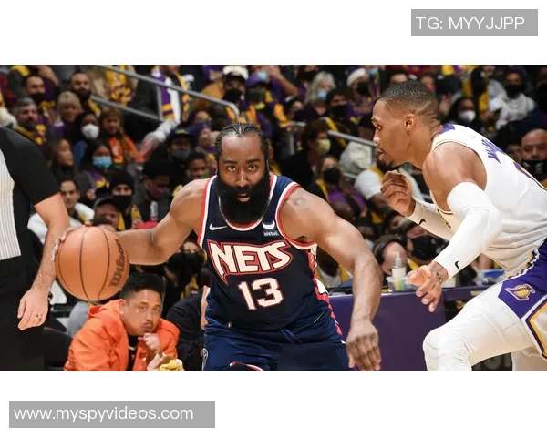 湖人对阵篮网精彩回顾深圳录播全场比赛亮点分析