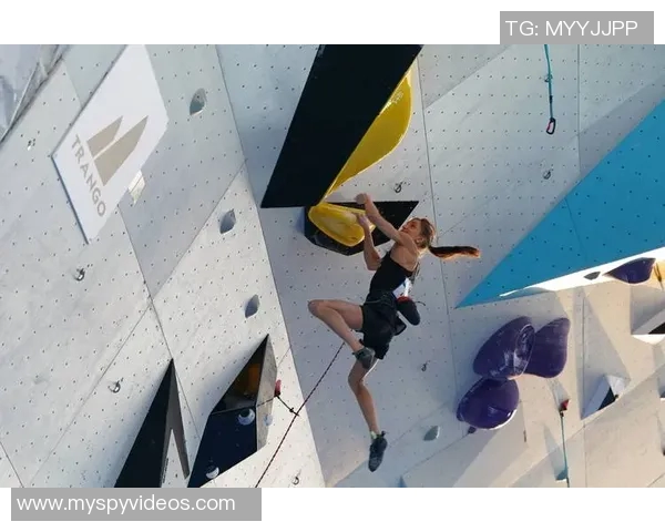 上海攀岩队协作创新引发热议攀岩运动新变革探讨